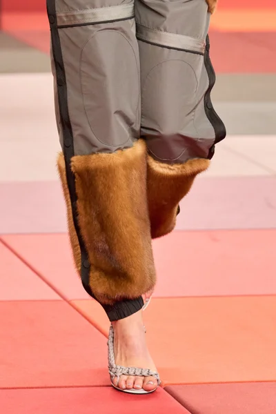 Look 106